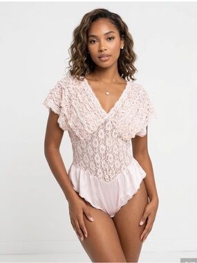 Kasara Ruffled Lace Bodysuit Pale Pink Large Vintage Lingerie V Neckline One Pc